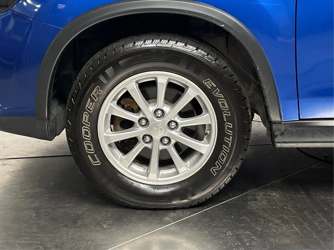 2017 Mitsubishi RVR — photo 5