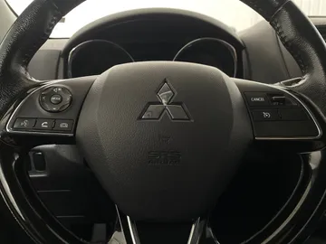 2017 Mitsubishi RVR - image 16