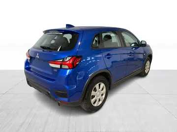 2020 Mitsubishi RVR - image 14