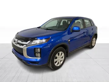 2020 Mitsubishi RVR - image 9