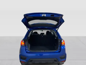 2020 Mitsubishi RVR - image 13