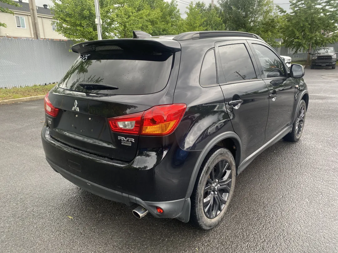 2017 Mitsubishi RVR — photo 3