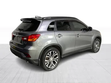 2019 Mitsubishi RVR - image 14