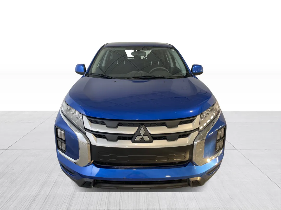 2025 Mitsubishi RVR — photo 2