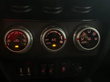 2025 Mitsubishi RVR - image 24