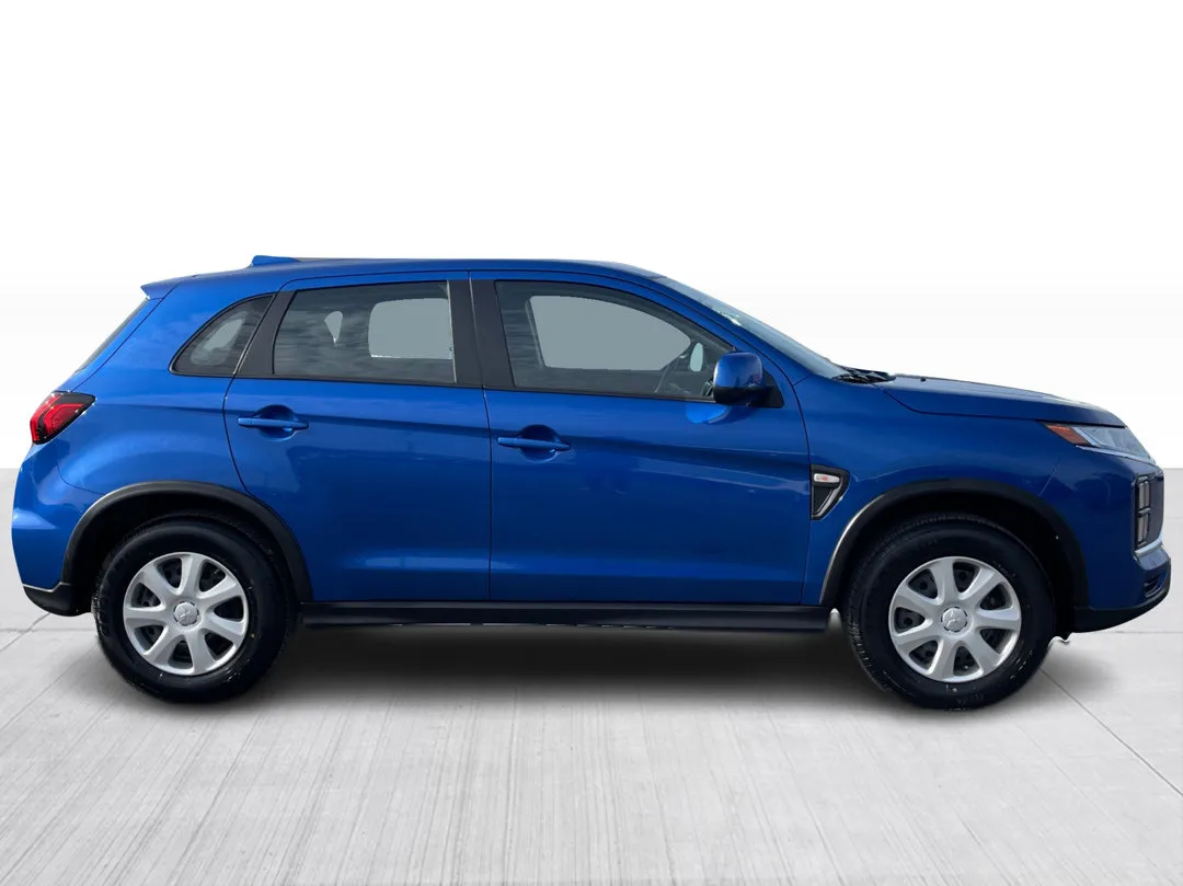 2024 Mitsubishi RVR for sale - photo 2