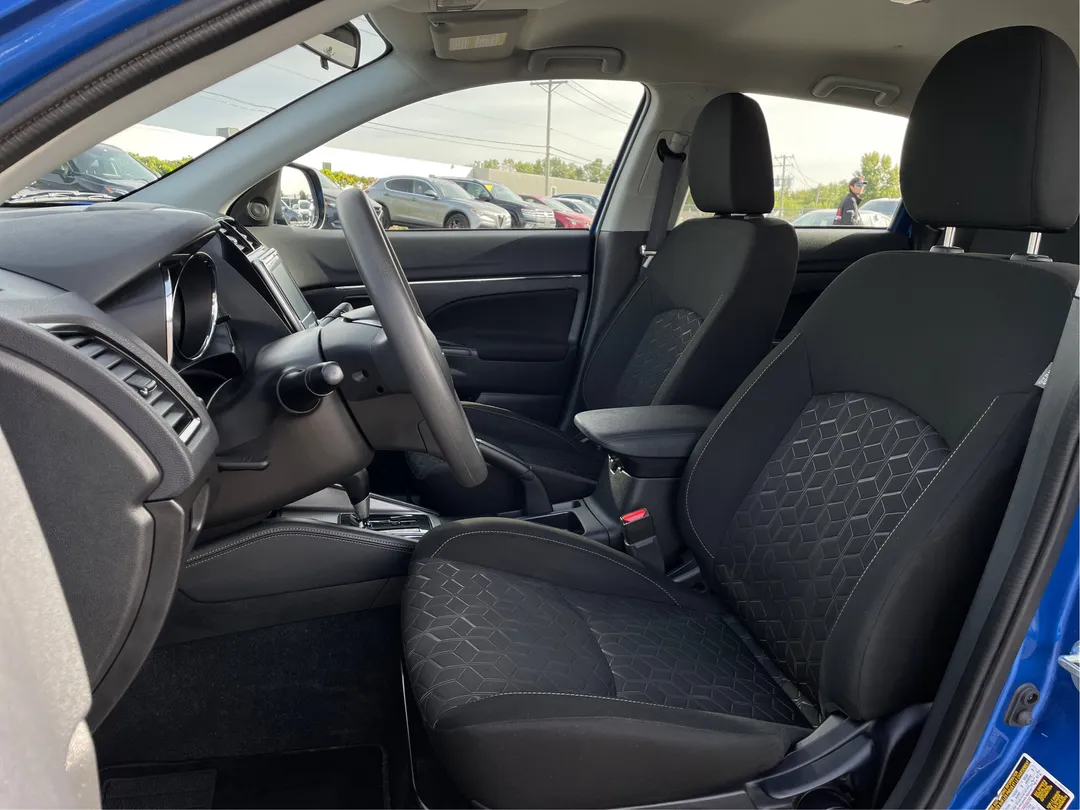 2024 Mitsubishi RVR for sale - photo 3
