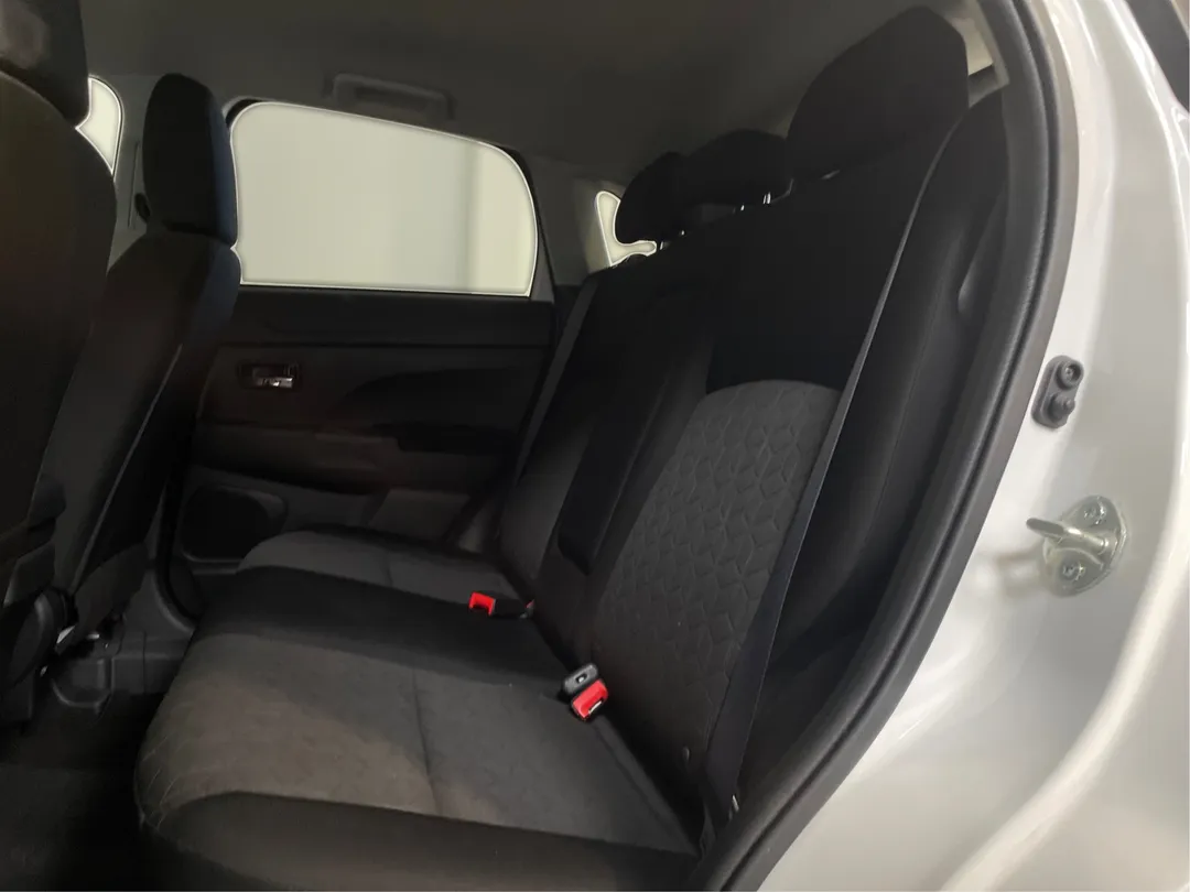 2021 Mitsubishi RVR SE, photo 10