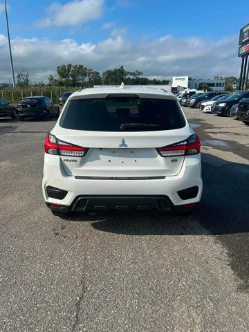 2021 Mitsubishi RVR - image 6