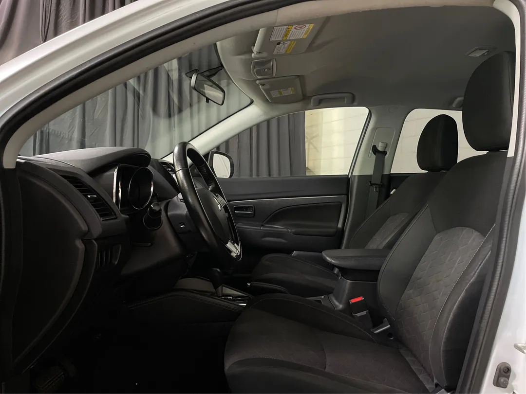 2022 Mitsubishi RVR — photo 3