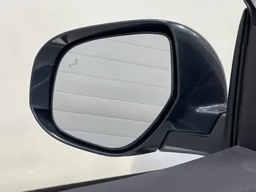 2023 Mitsubishi RVR - image 17