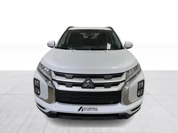2023 Mitsubishi RVR - image 8