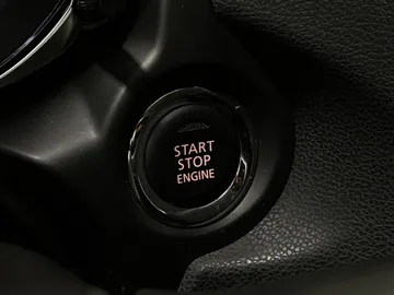 2023 Mitsubishi RVR - image 20