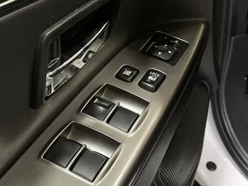 2023 Mitsubishi RVR - image 21