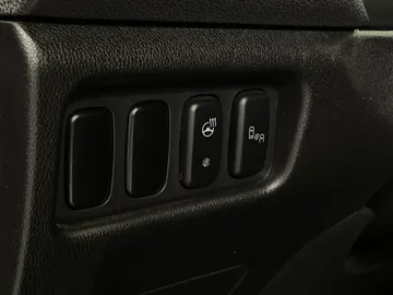 2023 Mitsubishi RVR - image 26