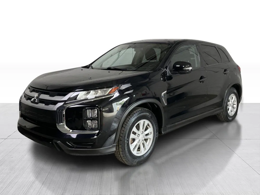 2022 Mitsubishi RVR — photo 3