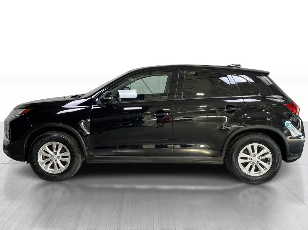 2022 Mitsubishi RVR — photo 4