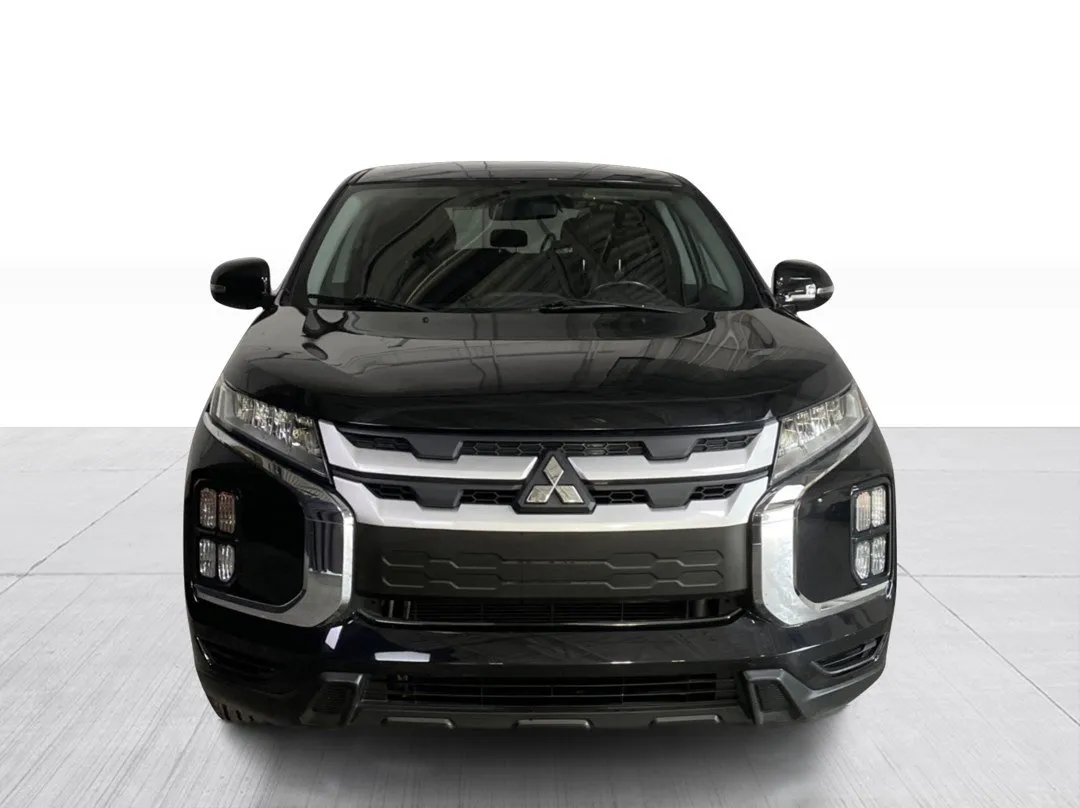 2022 Mitsubishi RVR — photo 2