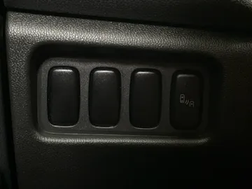 2022 Mitsubishi RVR - image 19