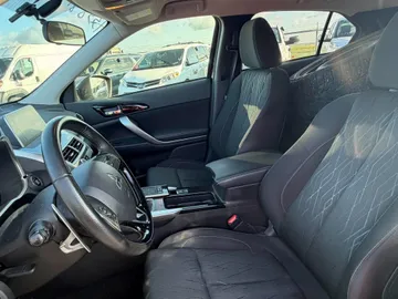 2019 Mitsubishi Eclipse Cross - image 8