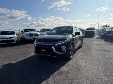 2019 Mitsubishi Eclipse Cross - image 3