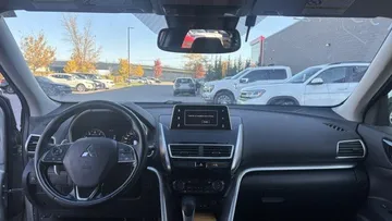 2019 Mitsubishi Eclipse Cross - image 11