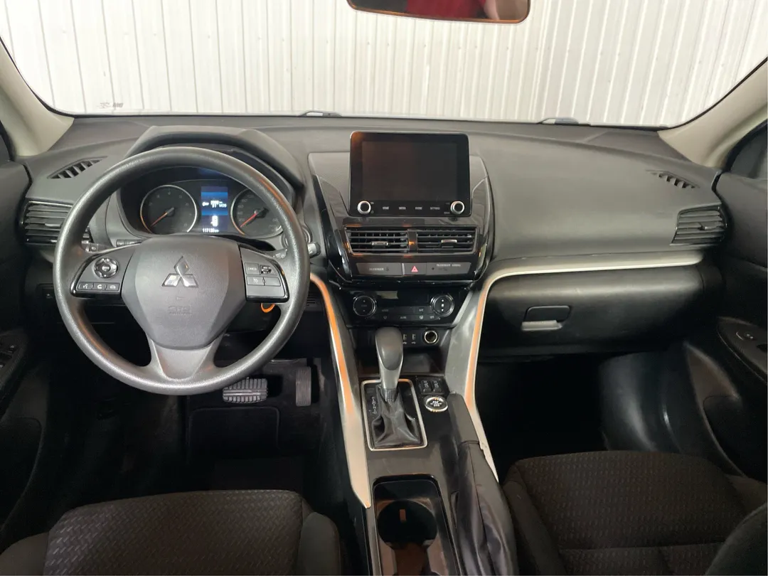 2024 Mitsubishi Eclipse Cross — photo 4