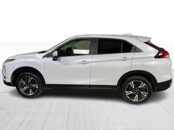 2024 Mitsubishi Eclipse Cross - image 9