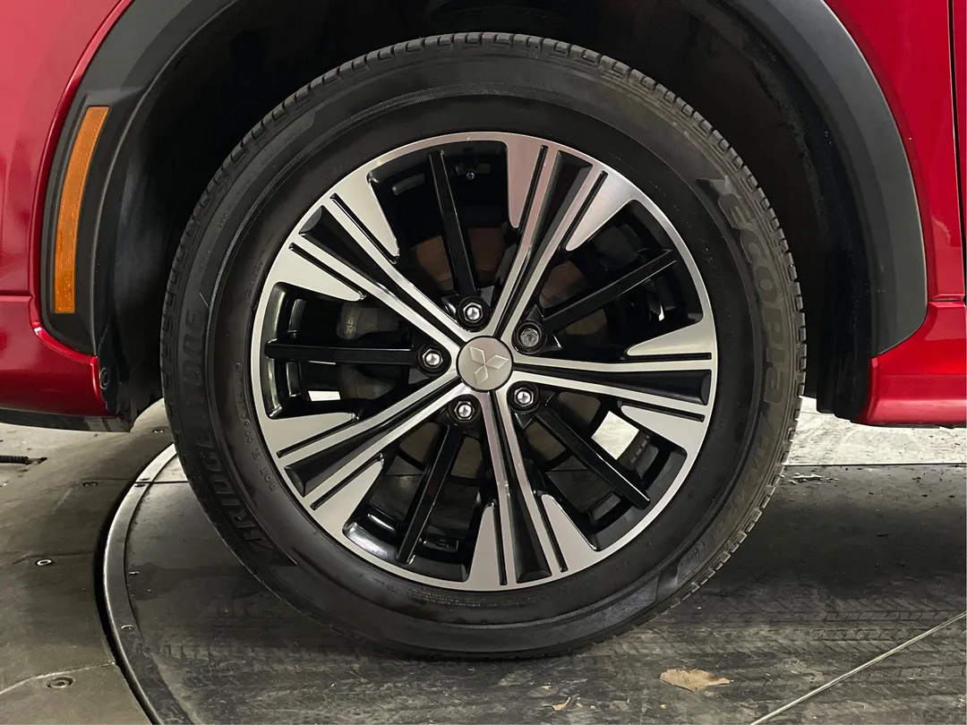 2022 Mitsubishi Eclipse Cross — photo 6