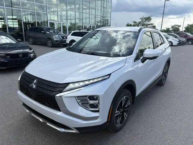 2024 Mitsubishi Eclipse Cross — photo 3