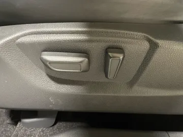 2024 Mitsubishi Eclipse Cross - image 17