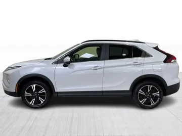 2024 Mitsubishi Eclipse Cross - image 9