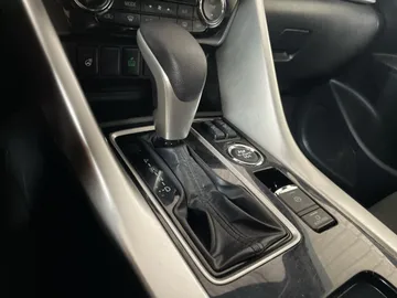 2022 Mitsubishi Eclipse Cross - image 29