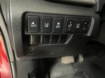 2022 Mitsubishi Eclipse Cross - image 31