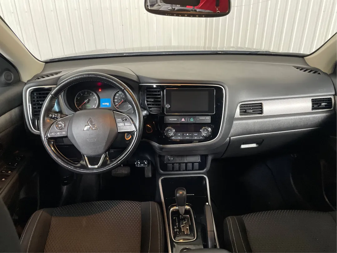 2018 Mitsubishi Outlander — photo 4