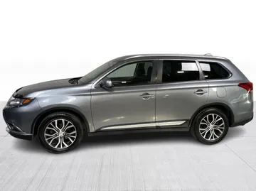 2018 Mitsubishi Outlander - image 10