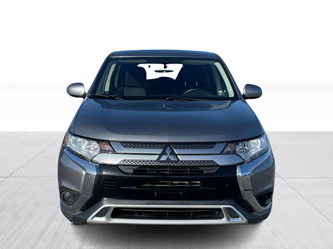 2019 Mitsubishi Outlander for sale - photo 2
