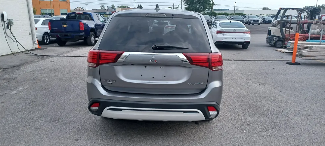 2019 Mitsubishi Outlander — photo 5