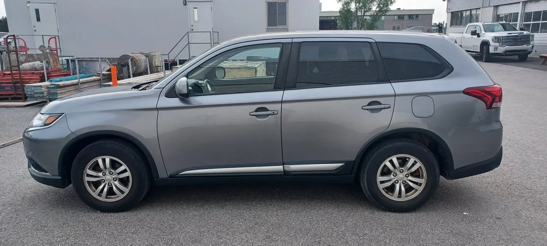 2019 Mitsubishi Outlander — photo 4
