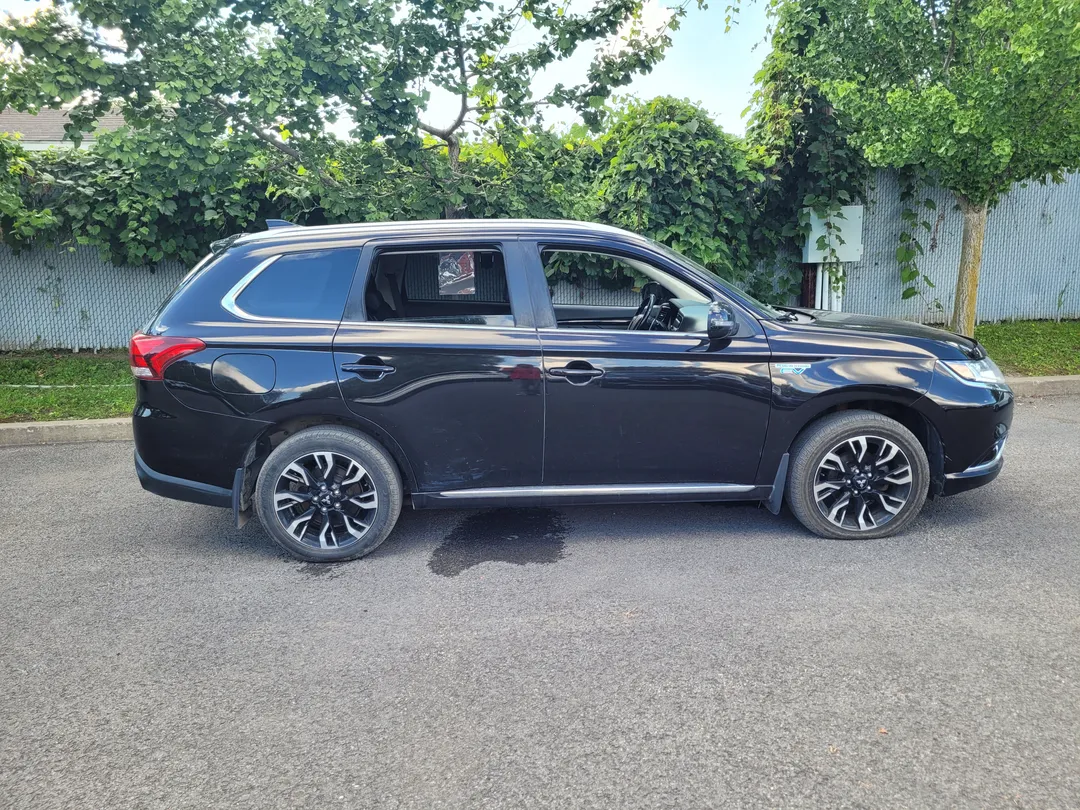 2018 Mitsubishi Outlander PHEV for sale - photo 4