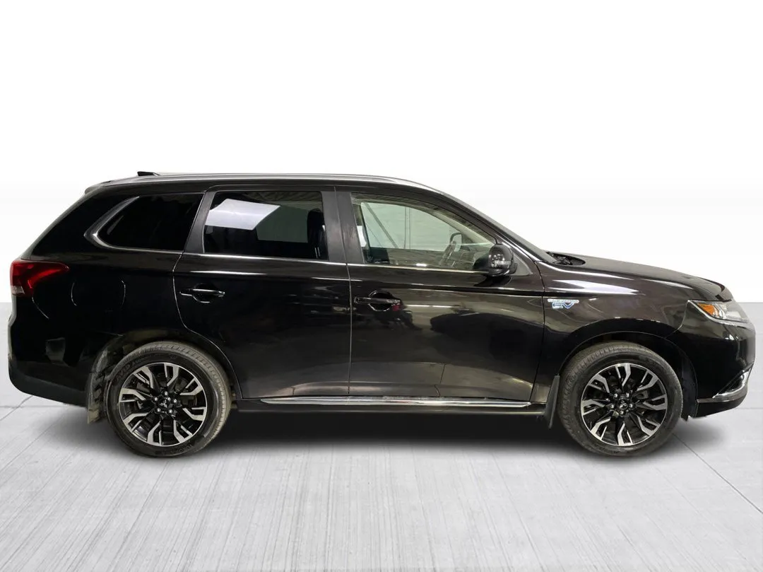 2018 Mitsubishi Outlander PHEV for sale - photo 2
