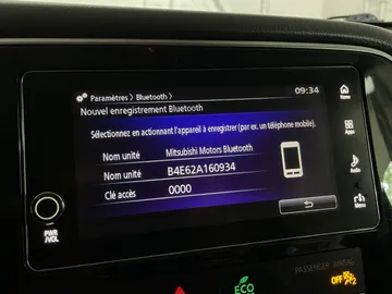 2018 Mitsubishi Outlander PHEV - image 27
