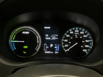 2020 Mitsubishi Outlander PHEV - image 18