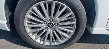 2020 Mitsubishi Outlander PHEV - image 8