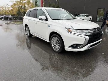 2022 Mitsubishi Outlander PHEV