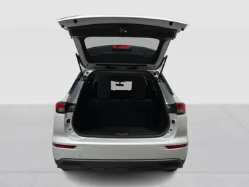 2024 Mitsubishi Outlander - image 13