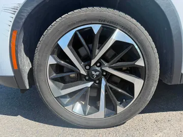 2023 Mitsubishi Outlander - image 7