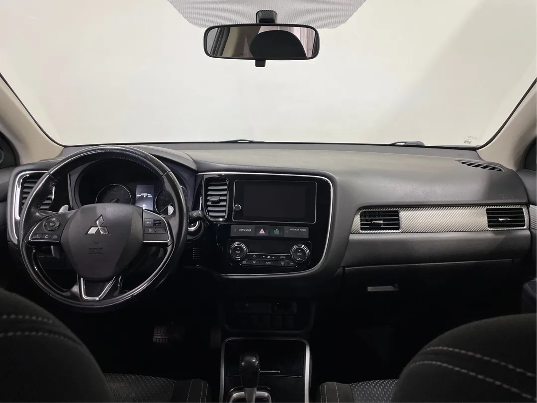 2018 Mitsubishi Outlander — photo 4