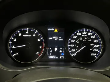 2018 Mitsubishi Outlander - image 16