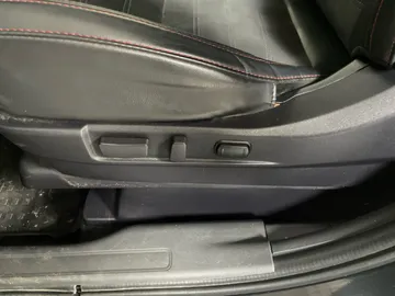 2020 Mitsubishi Outlander - image 20